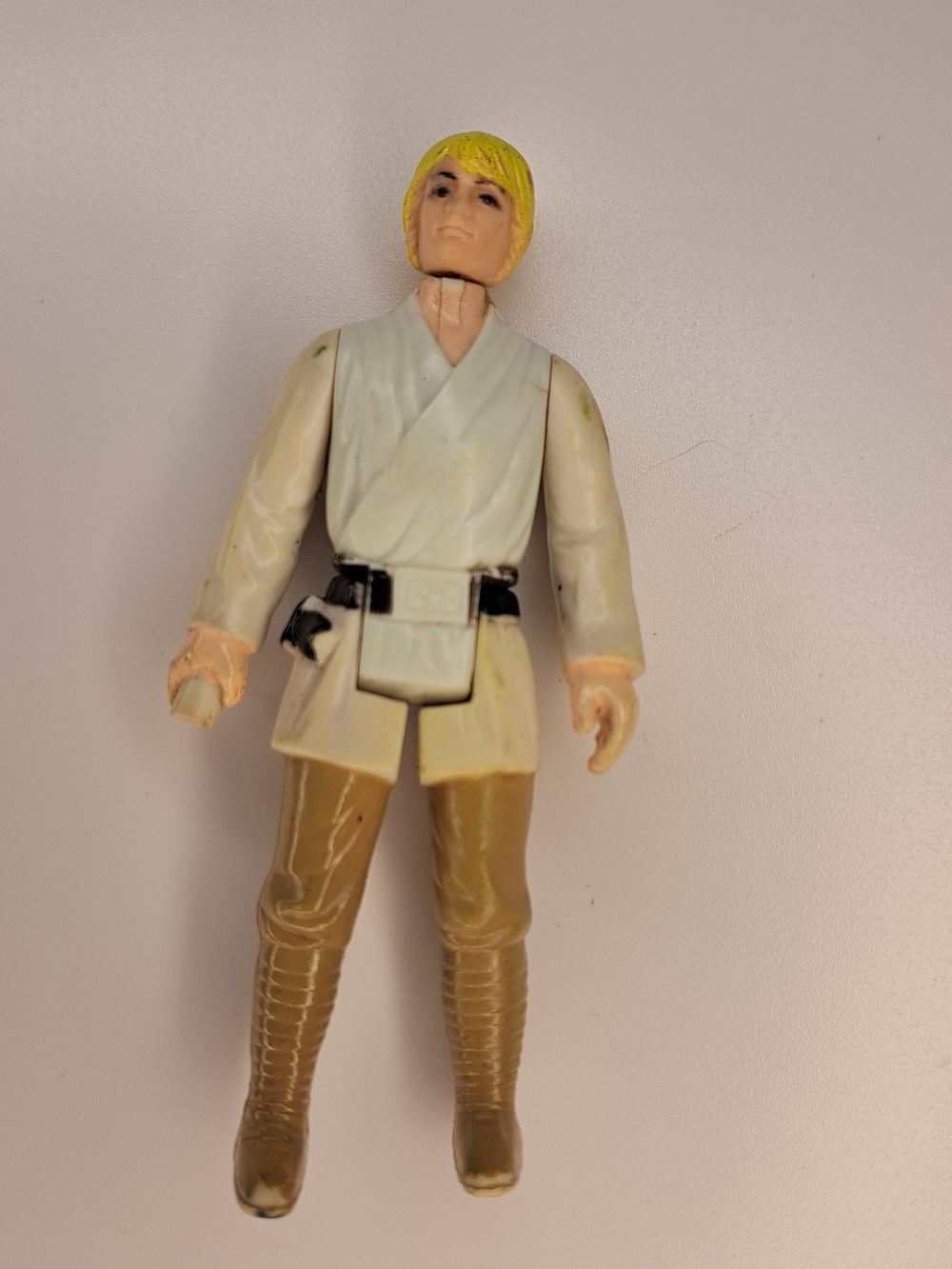 Star Wars 1977 Luke Skywalker & 21 other figures from various sets and years.